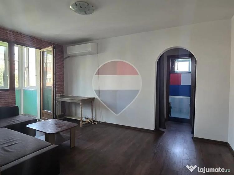 Apartament cu 2 camere semidecomandat în Progresul