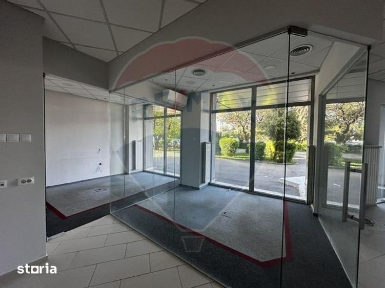 Spațiu comercial, de 1,093 mp, în Depozitelor