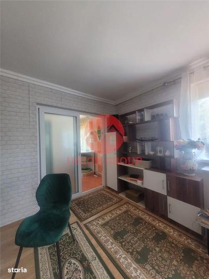 Casă cu 3 camere în Lumina