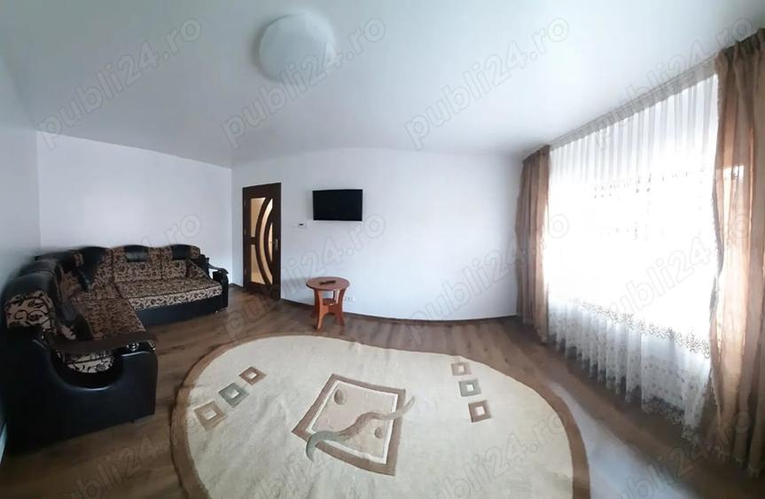 Apartament cu 3 camere decomandat în Micro IV