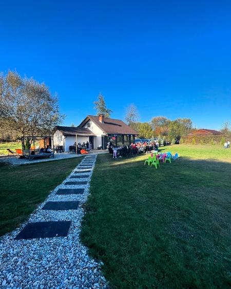 Casă cu 4 camere cu Teren 1000 Mp în Central