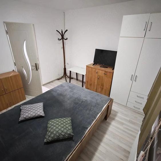 Apartament cu 2 camere decomandat în Buziașului