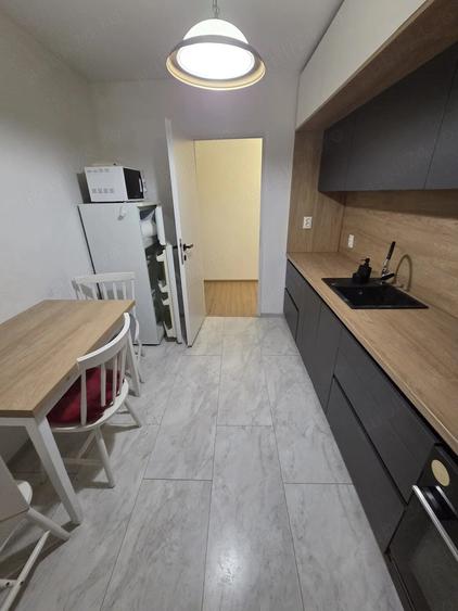 Apartament cu 2 camere decomandat în Răcădău