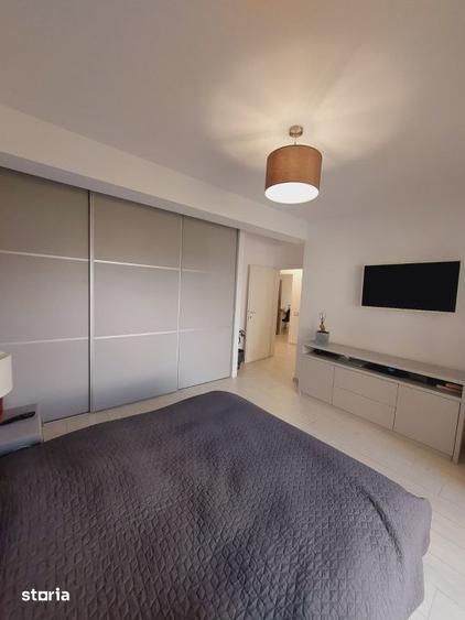 Apartament cu 3 camere decomandat, mobilat în Becaș