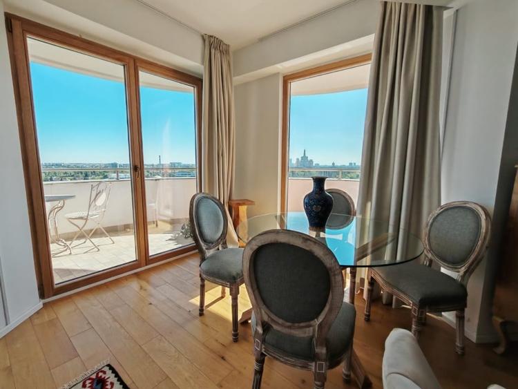 Apartament cu 3 camere decomandat, mobilat în P-ta Presei Libere