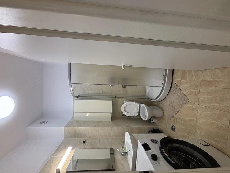Apartament cu 2 camere decomandat în Roșu