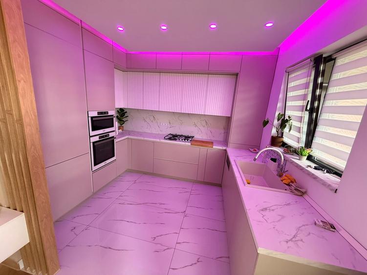 Duplex cu 4 camere cu Canalizare în Florești