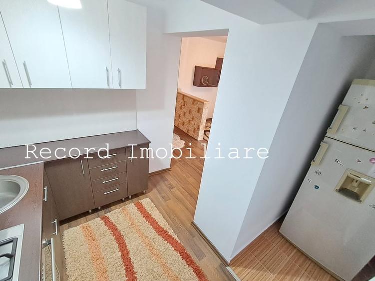 Apartament cu 2 camere semidecomandat în Florești