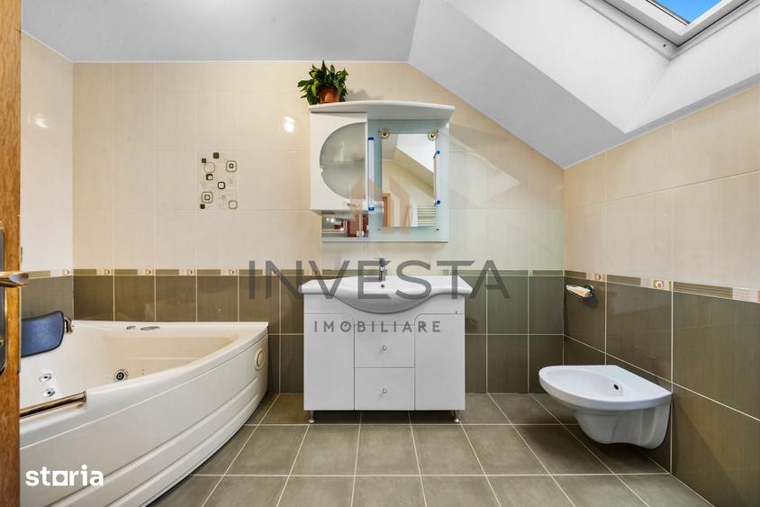 Casă cu 7 camere cu Teren 900 Mp în Europa