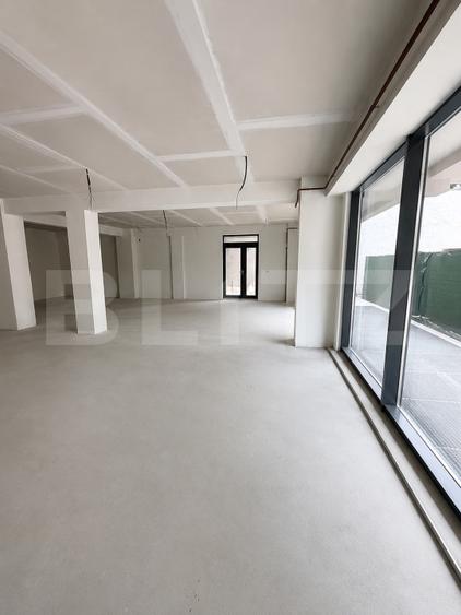 Spațiu comercial, de 101.69999694824 mp, în Piața Centrală