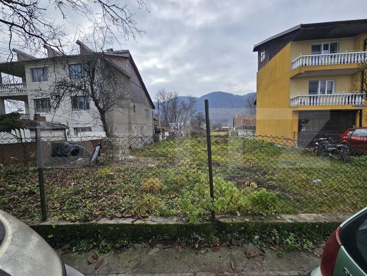 Teren Construcții intravilan de 1390 mp, în Năsăud