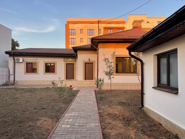 Casă individuală cu 3 camere cu Canalizare în Bucureștii Noi
