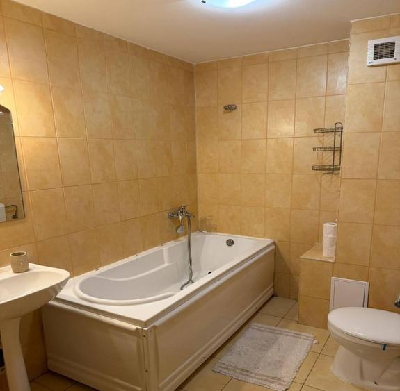 Apartament cu 2 camere decomandat, mobilat în Zorilor