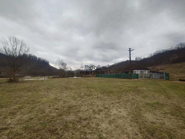 Casă cu 3 camere cu Teren 12861 Mp în Luncoiu de Jos