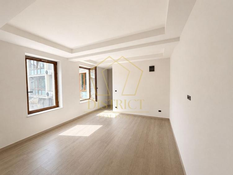 Apartament cu 3 camere decomandat în Bălcescu