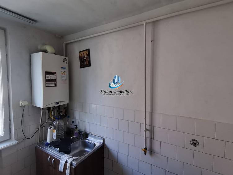 Apartament cu 2 camere decomandat în Mărăței