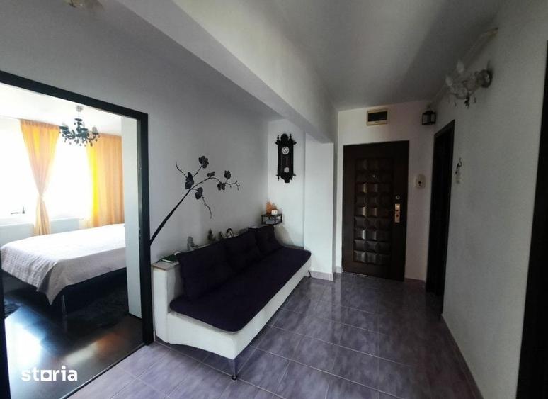 Apartament cu 3 camere în Mărăței