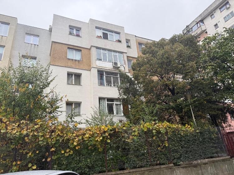 Apartament 2 camere semidecomandat