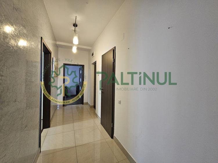 Apartament cu 3 camere decomandat în Piața Cluj