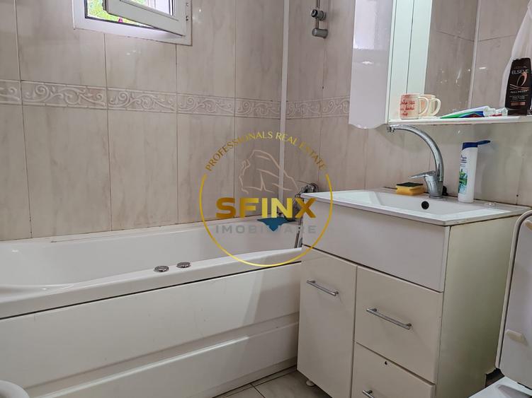 Apartament cu 4 camere decomandat, mobilat în Tei