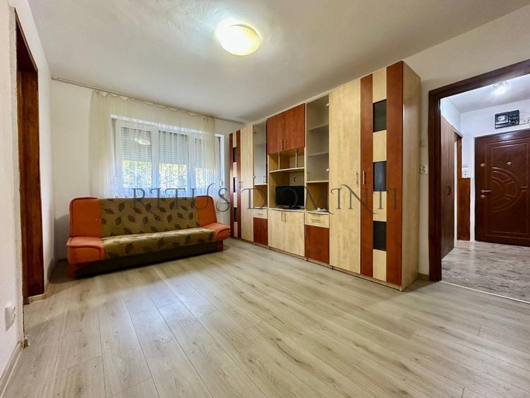 Apartament cu 2 camere semidecomandat, mobilat în Rogerius