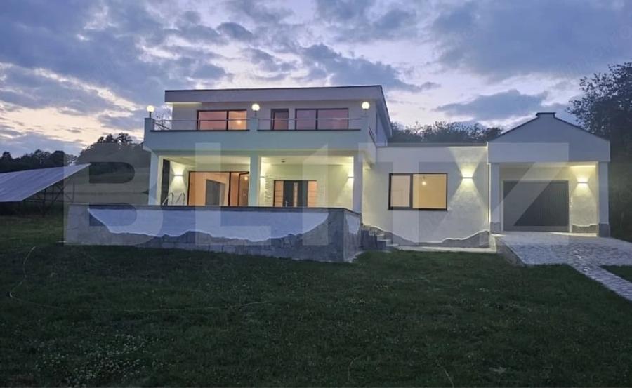 Casă cu Teren 3200 Mp în Luncoiu de Sus
