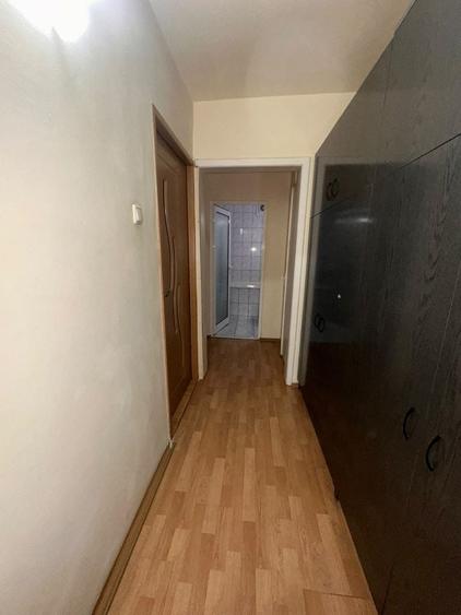Apartament cu 3 camere decomandat în Lipovei