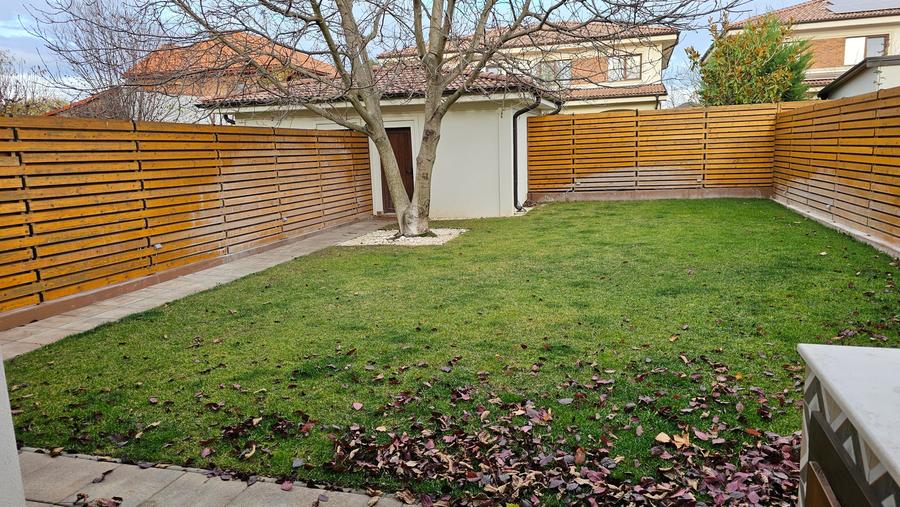 Casă cu 5 camere cu Canalizare în Aradului