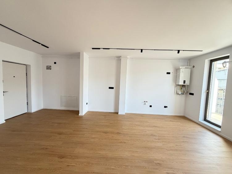 Apartament cu 2 camere decomandat în Florești