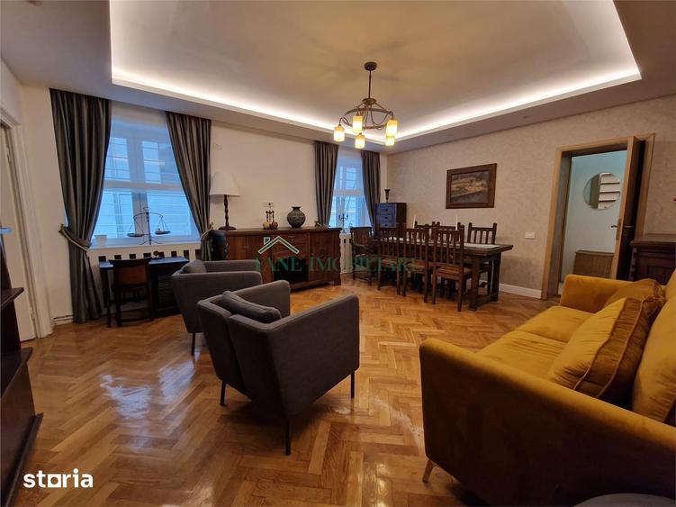 Apartament cu 4 camere în Romană
