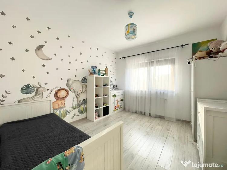 Casă cu 4 camere cu Teren 340 Mp în Moșnița Veche