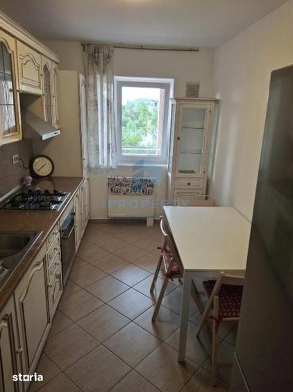 Apartament cu 3 camere în Pajura