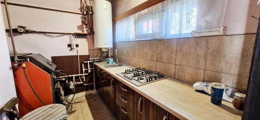Casă cu 4 camere cu Teren 688 Mp în Lugașu de Jos