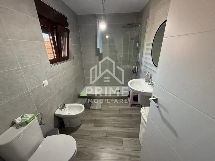 Casă cu 4 camere cu Teren 626 Mp în Central