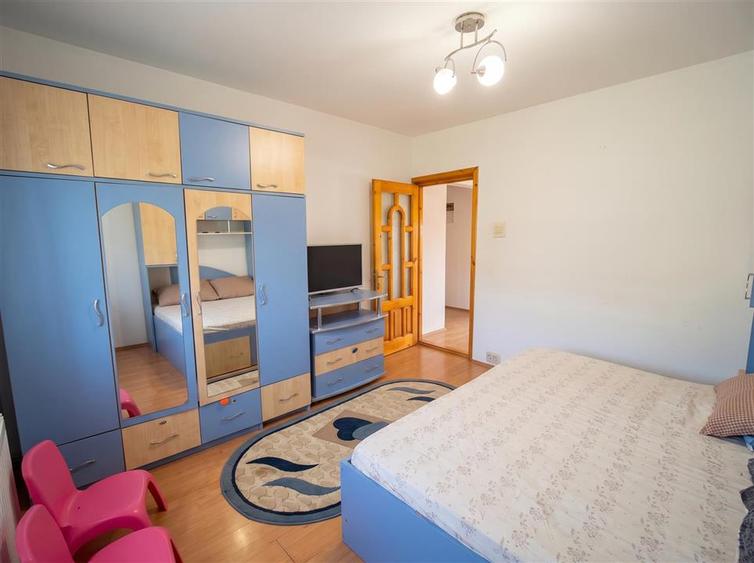 Apartament cu 2 camere decomandat în Burdujeni