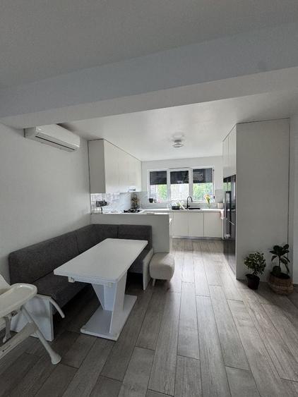 Casă cu 3 camere cu Teren 395 Mp în Moșnița Nouă