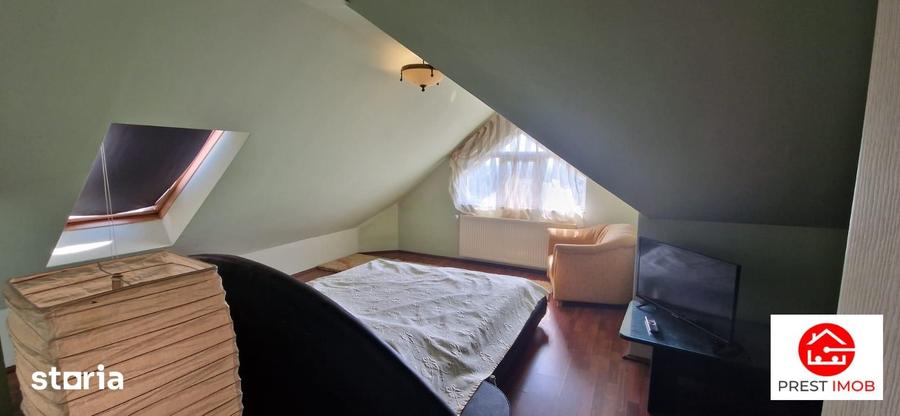 Casă cu 6 camere cu Teren 435 Mp în Central