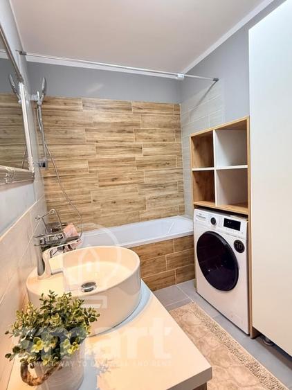 Apartament cu 3 camere decomandat în Florești