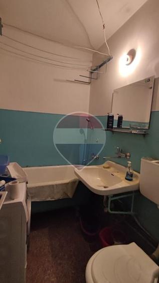 Apartament cu 3 camere decomandat în Dacia