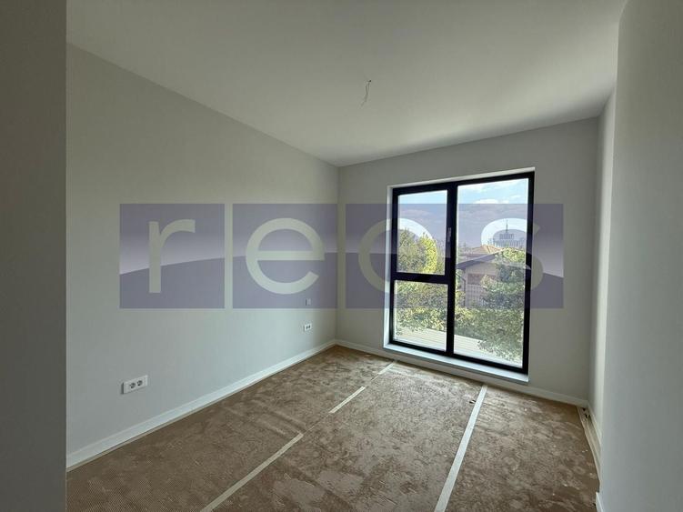 Apartament cu 3 camere în Străulești