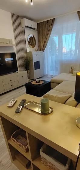 Apartament cu 2 camere semidecomandat, mobilat în Rahova