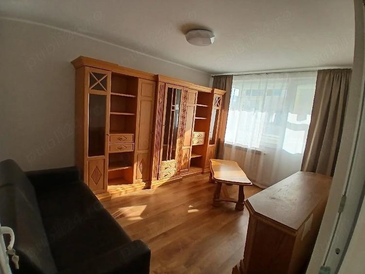 Apartament cu 2 camere decomandat în Precista