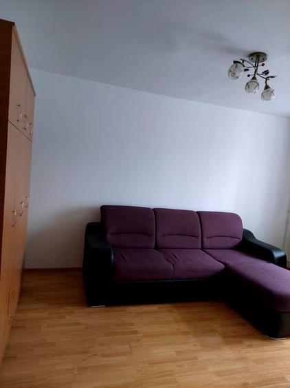 Apartament cu 2 camere decomandat în Drumul Taberei