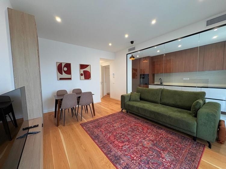 Apartament cu 2 camere decomandat în Aviației