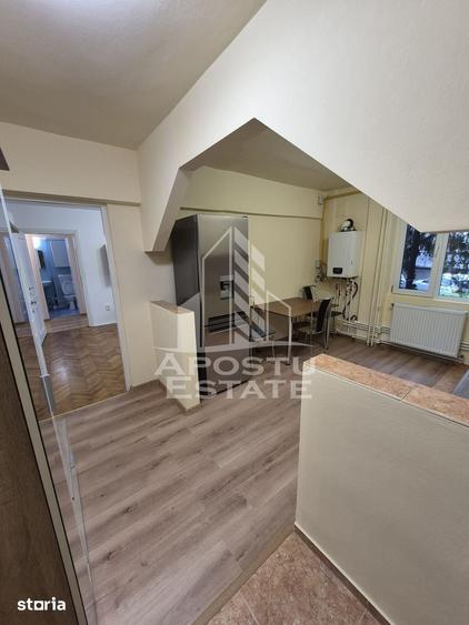 Apartament cu 3 camere semidecomandat în Iosefin