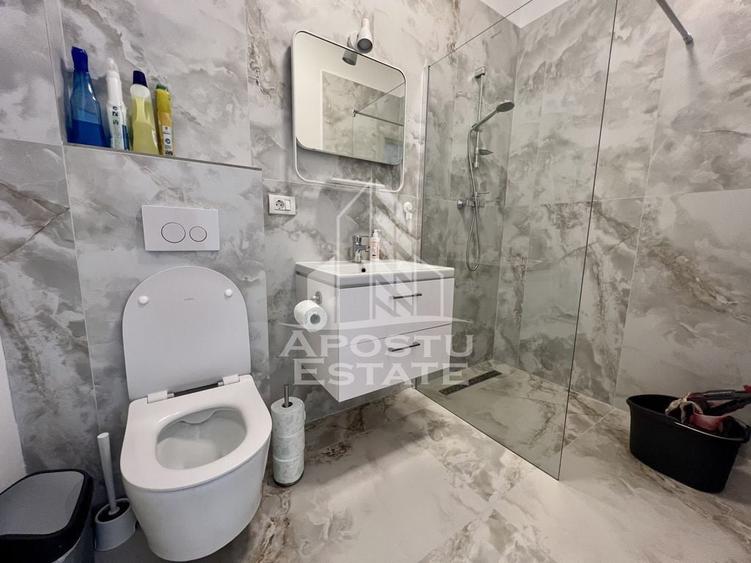 Apartament cu 2 camere semidecomandat în Dumbrăvița