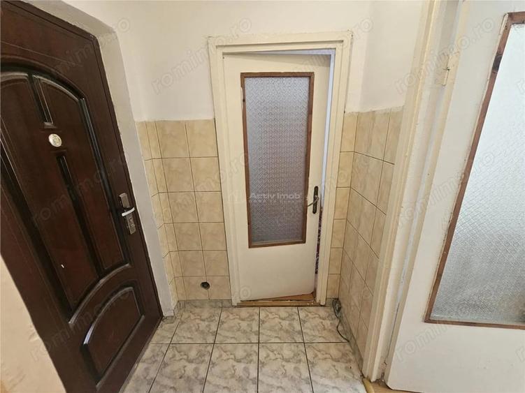 Garsonieră decomandată în Calea Caransebeșului