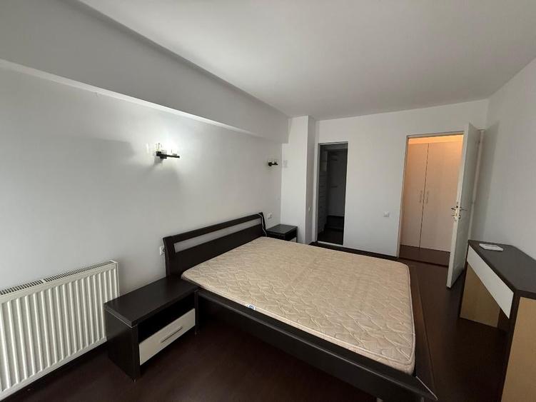 De inchiriat Apartament 3 camere cu scara interioara, zona Centru. - 10