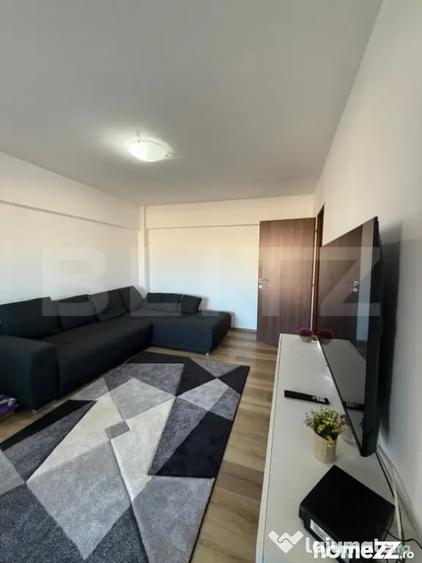 Apartament cu 2 camere decomandat în Democrației