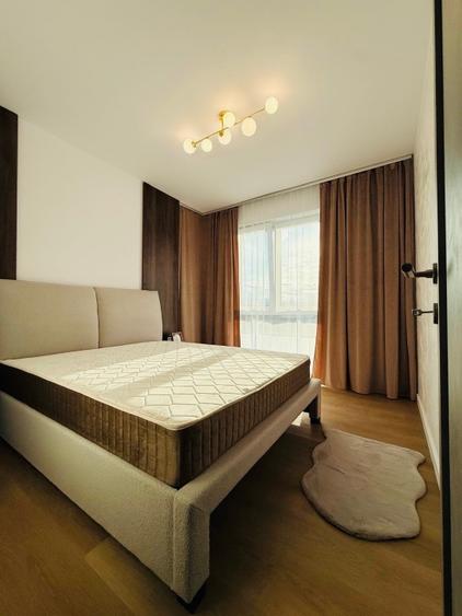 Apartament cu 3 camere semidecomandat în Florești